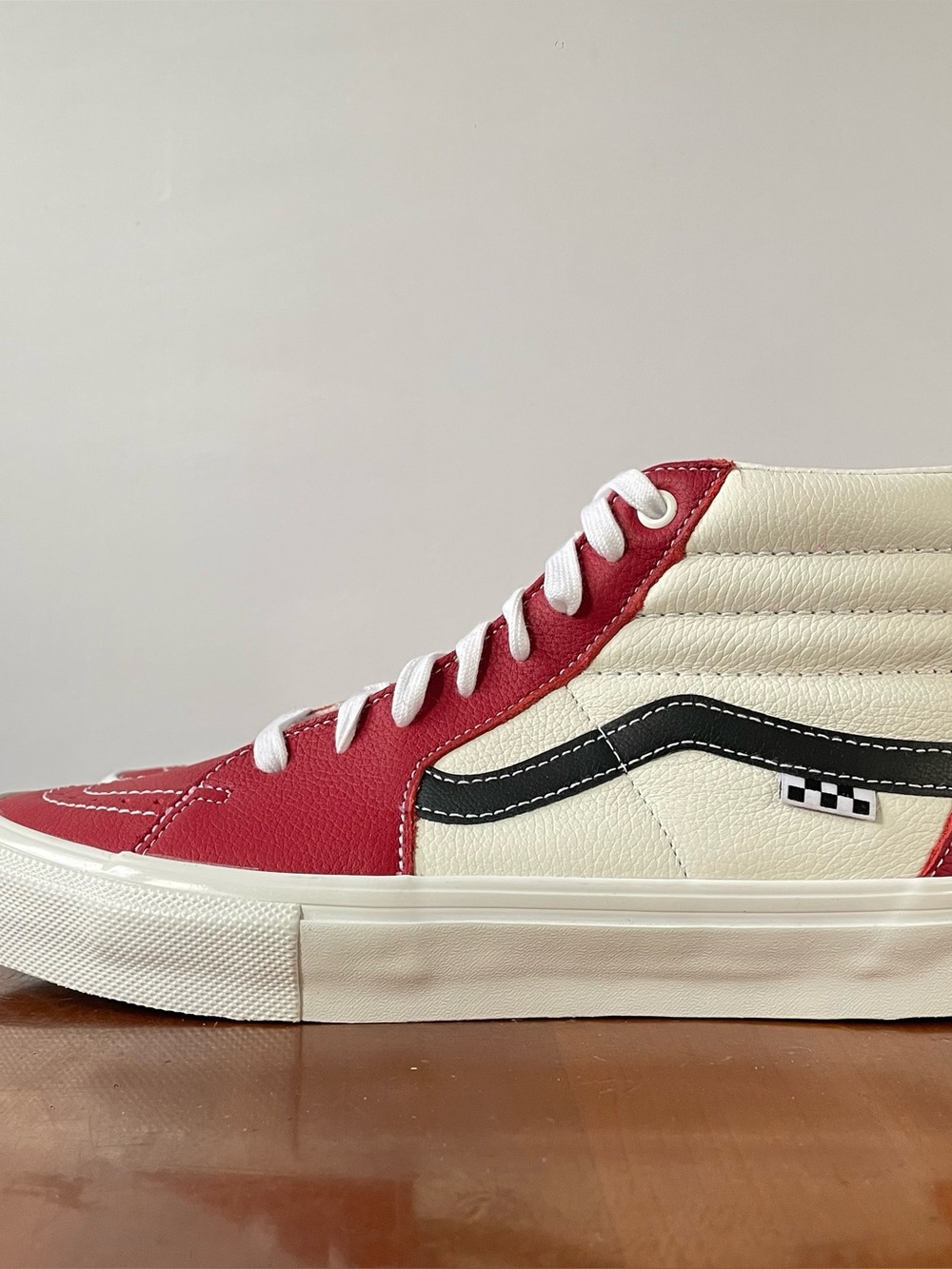 Vans Men’s Sk8-Hi Red White Leather High-Top Sneakers | US 8 - Picture 3 of 8